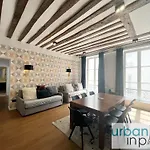 Urban Flat 108 - Stunning 4 Bdr Flat In Paris