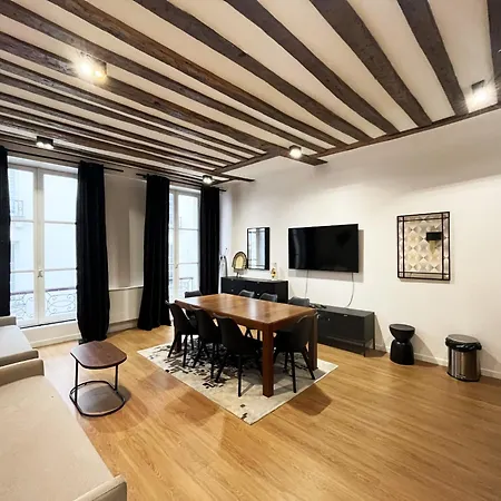 Urban Flat 108 - Stunning 4 Bdr Flat In * Parigi